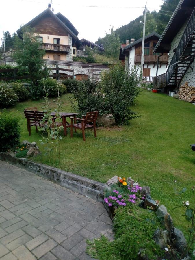 Casa Vacanze Emilio Temù Exterior foto